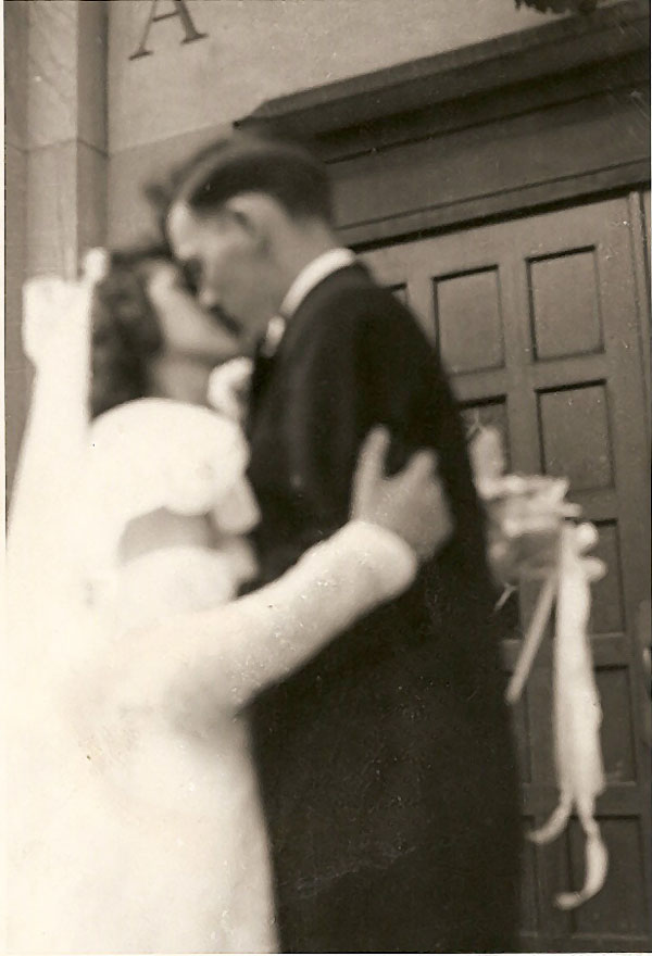 Russell and Anita Wiles Wedding Kiss