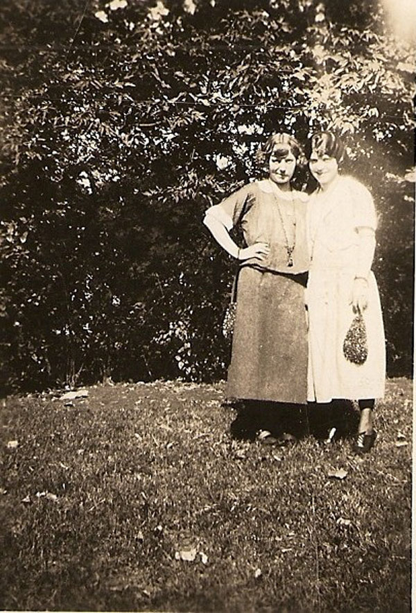 Unknown and Marie Ierovante/Camodeca