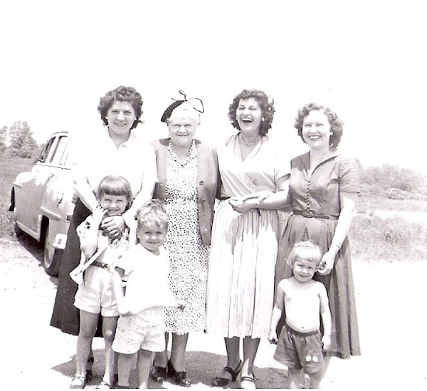 Marie Common, Gurtie Lorden, Anita Wiles, Mrs. Bruner and her kids