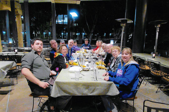 Dinner at Canyon Caf�