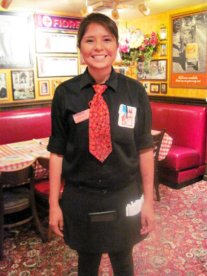 Buco de Beppo Waitress
